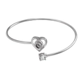 Bracelet argenté avec cœur, pierre de projection et zircone montrés en gros plan détaillé - Bracelet Projection Cœur Argent Blanc K