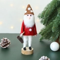 Gnomo di Natale fatto a mano con cappello marrone e cappotto rosso su base in legno - Babbo Natale Rosso