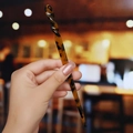 Macro shot of tortoiseshell acetate hair stick featuring a sleek twisted design - 17.5cm / 5# Acetate 17.5cm Spiral Hair Stick (Brown Tortoise)