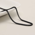 Minimalistische quadratische Perlenkette in Schwarz für Damen und Herren - Schwarz 2,0 mm Breite 45 cm Länge