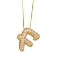 Pendentif lettre F dorée en 3D avec oxydes de zirconium roses scintillants - Lettre F