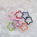 Nove anelli aperti colorati a forma di stella con texture ondulata per gioielli fai da te - Fiore di Prugno 15mm