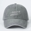 Gorra de béisbol vintage gris oscuro lavado con bordado de Perfectly Imperfect - Ajustable / Gris