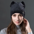 Gorro de terciopelo negro con orejas de gato y detalle de flor con diamantes - Negro