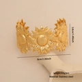 Bracelet jonc ouvert tournesol doré en acier inoxydable pour femme avec texture en relief - Motif de Relief de Plusieurs Tournesols (5#)