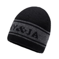 Bonnet en maille côtelée noire avec bande grise et lettrage NY & JA pour l'hiver chaud - Noir avec broderie grise
