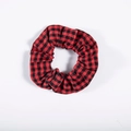 Primer plano de un coletero de tela a cuadros rojos y negros con textura elástica - Estilo #2-Clásico Cuadros Rojo Negro