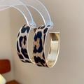 Retro C-shaped earrings with leopard print leather finish and polished gold metal interior - 1# Silver Needle - Gold - Coffee - C-Shape