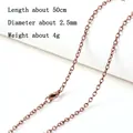 Makroaufnahme der 50cm Kupferkette mit 2,5mm O-Ringen und Karabinerverschluss-Detail - Eisenkette (Kupferrot/Roségold)