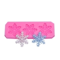 Molde de silicona rosa con tres copos de nieve y decoraciones sobre fondo blanco - 2# (12.5x4.5x0.5cm) / Rosa