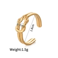 Anillo de nudo en acero inoxidable chapado en oro con ancho 0.7cm y diámetro de 1.8cm - Estilo C (Nudo)