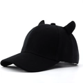 Dettaglio del cappello da baseball nero creativo con corna da diavolo 3D in cotone - Regolabile / Corno di bue mimetico nero