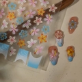 Stickers nail art fleurs 3D Co-521 avec pétales en dégradé et détails dorés colorés - Style de Relief Floral 3D (CO-521)