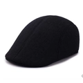 Gorra plana clásica de lana negra para hombre con silueta estructurada y elegante - Negro
