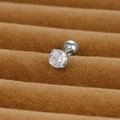 Minimalistische Edelstahl-Ohrstecker mit vierzackigem Zirkonia und Schraubverschluss - 4mm Silber (E1074)