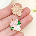 Rosa Emaille Rosenblüten Anhänger aus vergoldeter Legierung für DIY-Schmuckketten - 20x18mm Rosentorte