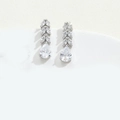Boucles d'oreilles pendantes feuilles en argent avec zircons en forme de poire - Boucles d'oreilles pendantes / ES2593 Goutte Zircon Blanc