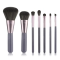 7-teiliges Make-up-Pinsel-Set mit dunkelblauen matten Griffen und lavendelfarbenen Hülsen - Dunkelgrau