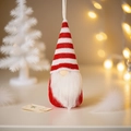Gnomo di Natale appeso con cappello a righe bianche e rosse e lunga barba bianca - Righe Rosso-Bianche a Maglia A