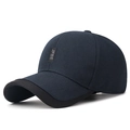 Berretto da baseball blu scuro da uomo con ricamo JFBE e bordo nero a contrasto - Regolabile / Blu navy