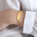 Goldenes Titanstahl-Armband mit Happy Forever Gravur auf der rechteckigen Platte - 15+5cm / Gold