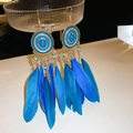Boho-Ohrringe mit blauen Federn und langen Quasten, goldene Haken und Perlenverzierung - 10# Blau Gold Stil