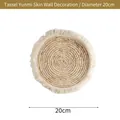 Décoration murale ronde de 20cm tressée à la main en maïs avec franges et texture spirale - Décoration Murale à Franges 20cm