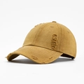Casquette de baseball en denim délavé kaki avec détails déchirés et bords effilochés - Jaune Terre