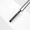 Collana con fischietto da meditazione in acciaio nero con cristallo anti-ansia - Stile Fibbia a Ferro di Cavallo / Nero