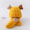 Kinder Strickmütze und Schal Set in Gelb mit niedlichen Plüschbären Applikationen - Hut + Schal 2-teiliges Set / Gelb