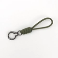 Porte-clés en paracorde vert armée tressé à la main avec un mousqueton en métal robuste - Style Court / Vert Armée