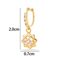 Manchette d'oreille dorée avec pendentif étoile et zircons scintillants - Forme d'étoile (2624-12#) / Or