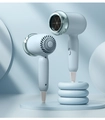 Dettaglio di due asciugacapelli portatili per bambini azzurro chiaro con cavi e interruttori - 800W/Non pieghevole / Blu Chiaro