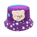 Dettaglio cappello pescatore per bambini con orsetto e motivo a stelle viola - 52-54cm / Viola & Blu