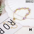 Böhmisches verstellbares Armband mit Hamsa-Hand-Anhängern, lavendelfarbenem Emaille und Zirkonia - Lila