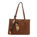 Borsa tote in pelle marrone da donna con sciarpa di seta decorativa e tracolla regolabile - Cuoio