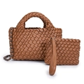 Handgewebtes Set aus karamellbraunem Leder mit Kette und kleiner Innentasche - Camel