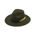 Dettaglio cappello in feltro di lana verde scuro con piuma dorata e nastro nero - M (56-58cm) / Verde Militare
