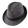 Détail d'un chapeau fedora en laine grise à chevrons avec ruban noir et carreaux rouges - Taille Unique 58cm / Chevrons Gris Clair