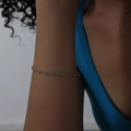 Elegante collana a catena dorata con perline turchesi vivaci per uno stile a strati - Bracciale in smalto verde menta / 17+5cm