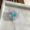 Blue and purple gradient flower hair claw clip with glitter finish and gold spring - Blue (Small)