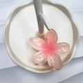 Pinza per capelli a forma di fiore rosa sfumato con finitura lucida effetto gelatina - 8cm / Pesca