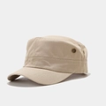Detalle de gorra militar kaki con ojales metálicos y costuras decorativas reforzadas - Ajustable / Beige