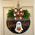 Halloween Holz-Türschild mit weißem Geist, orangefarbenem Kürbis und 'boo y'all' Text - Stil D (Kürbis-Geist)
