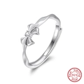 Anillo ajustable de plata de ley S925 con lazo y una piedra de circón brillante - Chapado en Platino / Circonia / Abierto Ajustable / Plateado