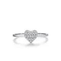 S925 Sterling Silber Herzring mit strahlenden Mikropavé-Zirkon-Kristallen besetzt - US-Größe 5 / Herz