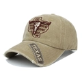 Nahaufnahme der Vintage-Baseballkappe mit Texas-Stier-Stickerei und gewaschenem Stoff - Verstellbar / Khaki