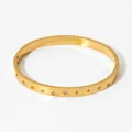 Minimalist gold-plated stainless steel bracelet with embedded clear zircon stones - Gold (A1195)