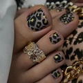 Anello dorato testurizzato con unghie finte leopardate in un set alla moda - Stile Stampa Leopardata Oro Nero Lucido con Anello per Dita Piedi (FW11)