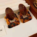 Detail of amber tortoiseshell resin geometric earrings with square and oval links - Coffee Gold Tortoise Shell (Silver Pin)